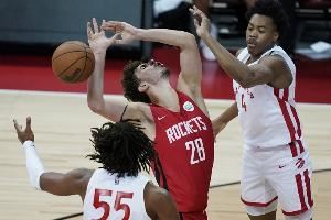 申京:在土耳其打球输了就像有人死了一样 刚进NBA时很难适应