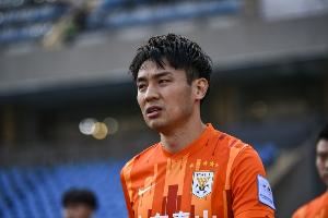  吴兴涵完成个人职业赛事300场里程碑，共打入30球