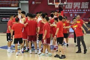  媒体人：要正确看待亚洲各国冲击我们 也要保持信心别妄自菲薄